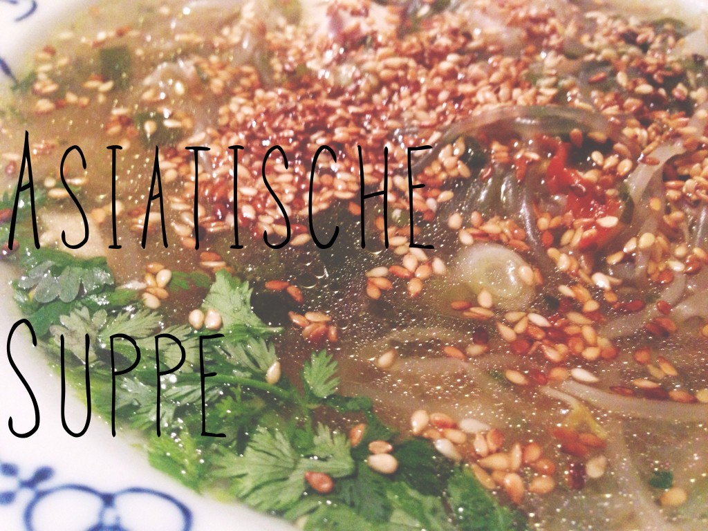 Titelbild: Asiatische Glasnudelsuppe - low carb rezept