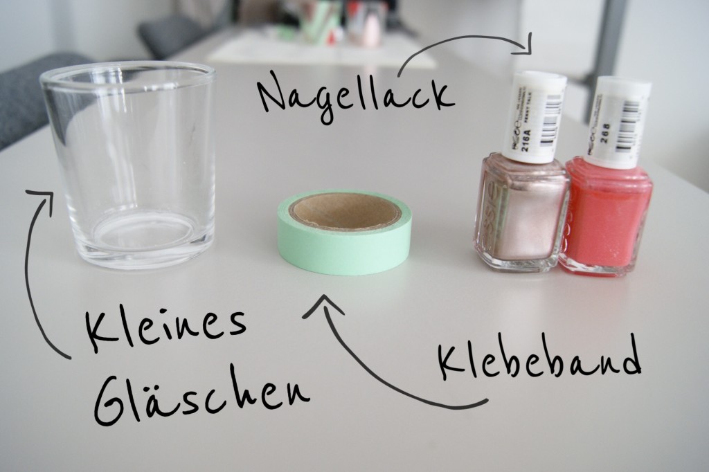 Für dieses DIY benötigt ihr: Gläschen, Klebeband und Nagellack