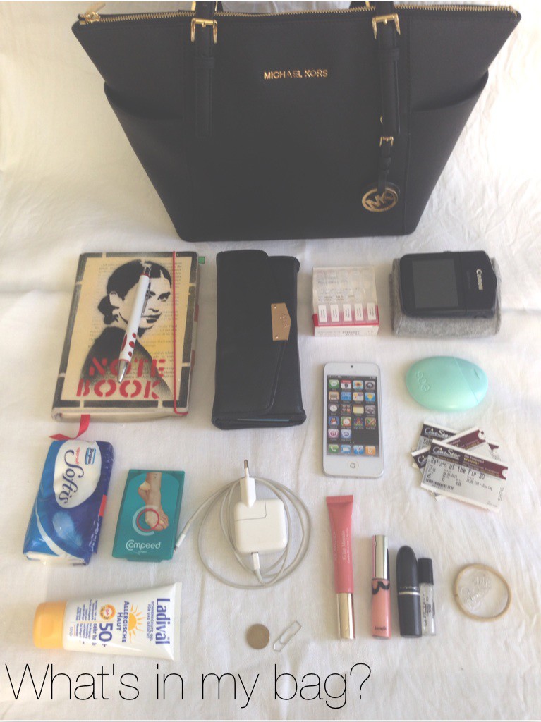 whats in my bag 1