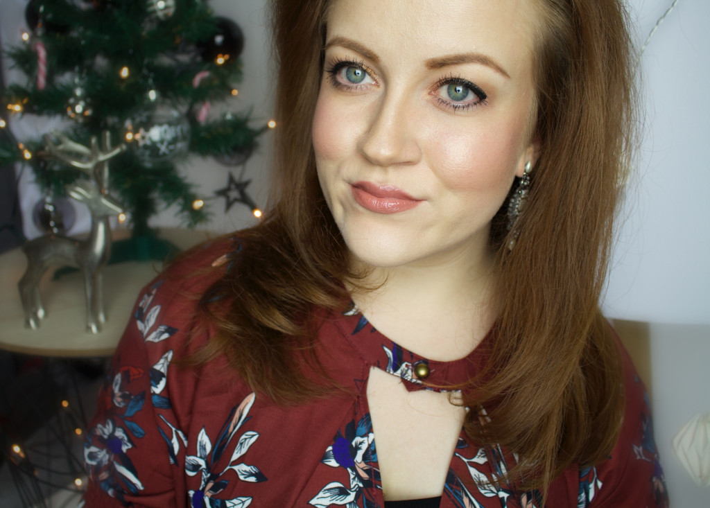 festliches Make-up für Weihnachten - Eyeliner für mehr Dramatik