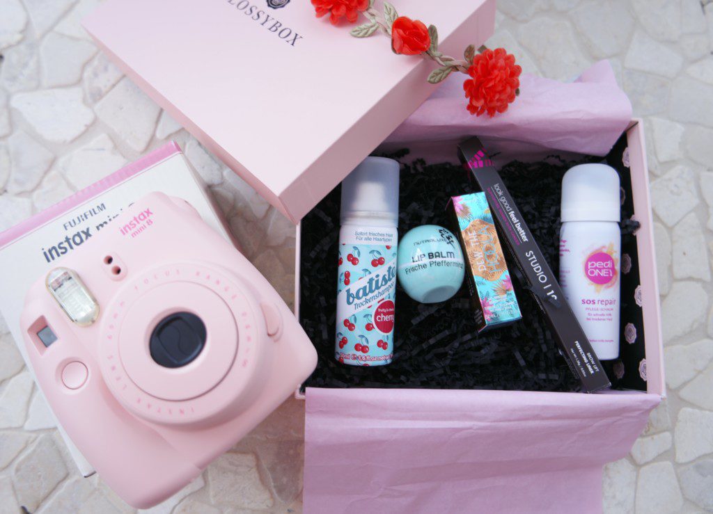 Festival Gewinnspiel: Gewinne eine Instax Mini 8 und die aktuelle Glossybox April 2016