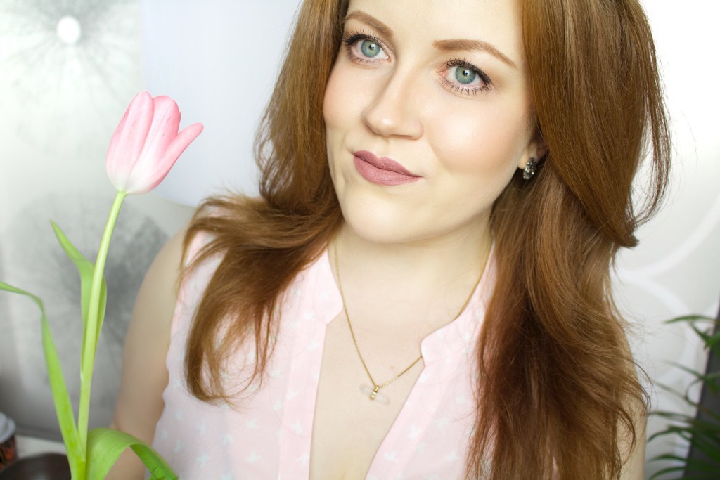 Make-up Look für den Frühling mit der Trendfarbe 2016 Rose Quartz Bild 1