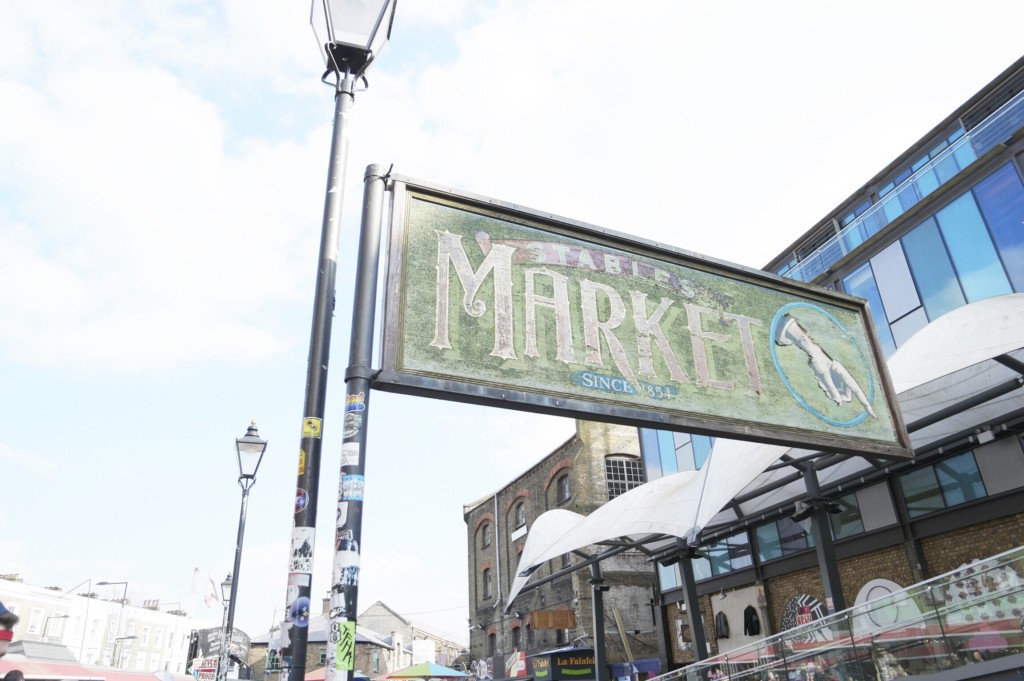 Travel Photo Diary - Ostern in London: altes Schild London Stables Market