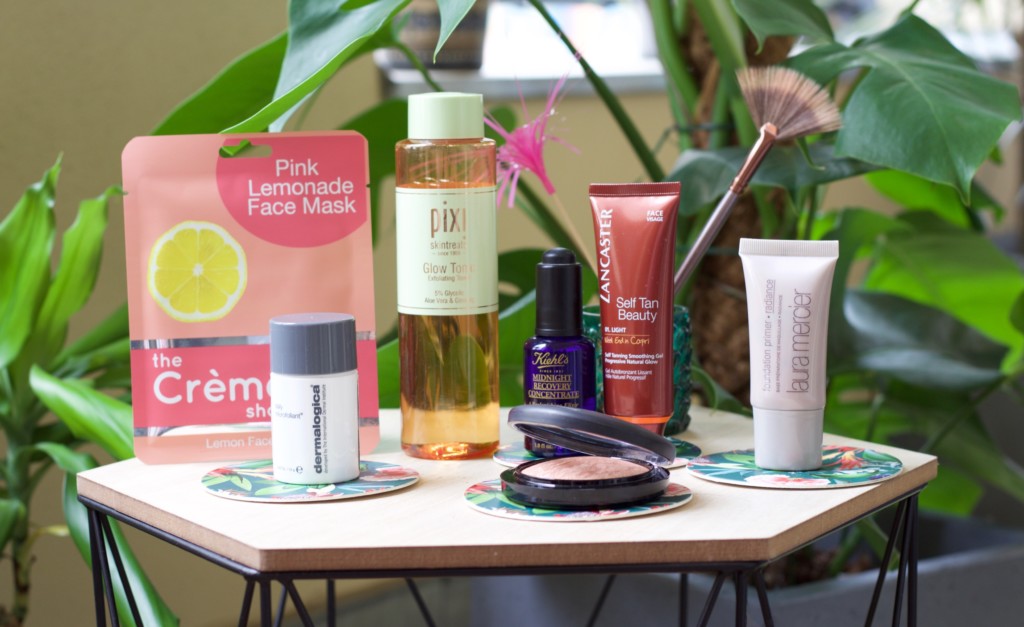 Beauty Produkte für den Sommer: Pflege, Reinigung, Bräune und Make-up - Beitragsbild 