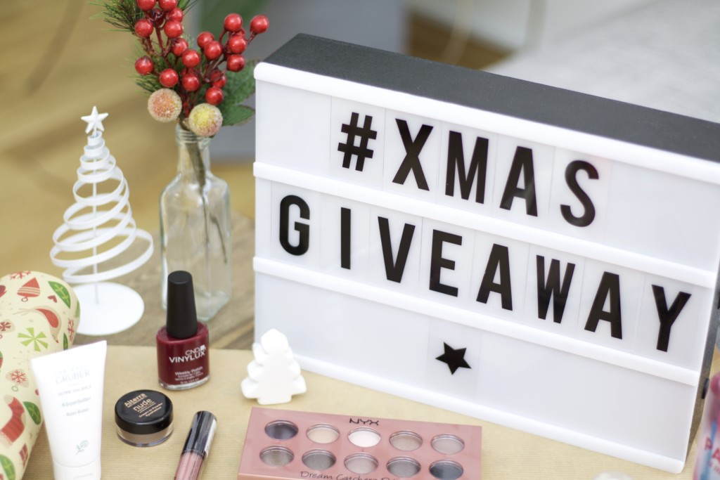 Großes Gewinnspiel: #xmas giveaway: Gewinne mehr als 30 Beauty-Produkte - Titelbild Beauty Blog Leipzig