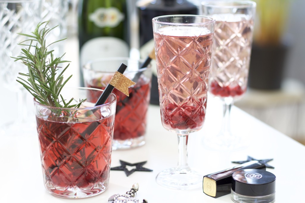 festive cocktails: 3 Granatapfel-Cocktail Rezepte für deine Party - Beitragsbild