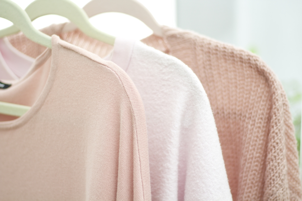 Detailansicht: think pink: Rosa Pullover für den Frühling - Fashion Blog Leipzig