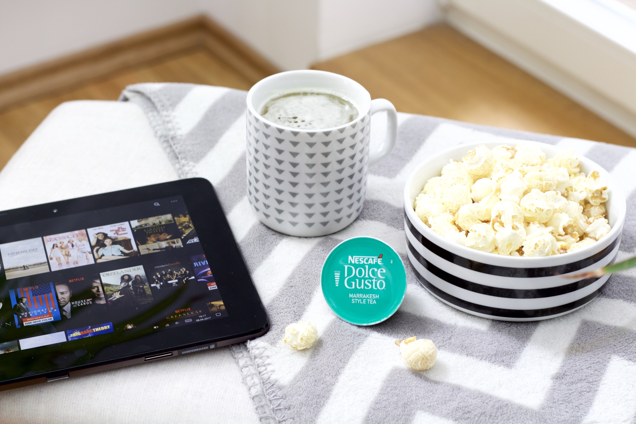 21 Uhr Netflix and Tea - Ein typischer Home-Office Tag x Dolce Gusto - Lifestyle Blog Leipzig