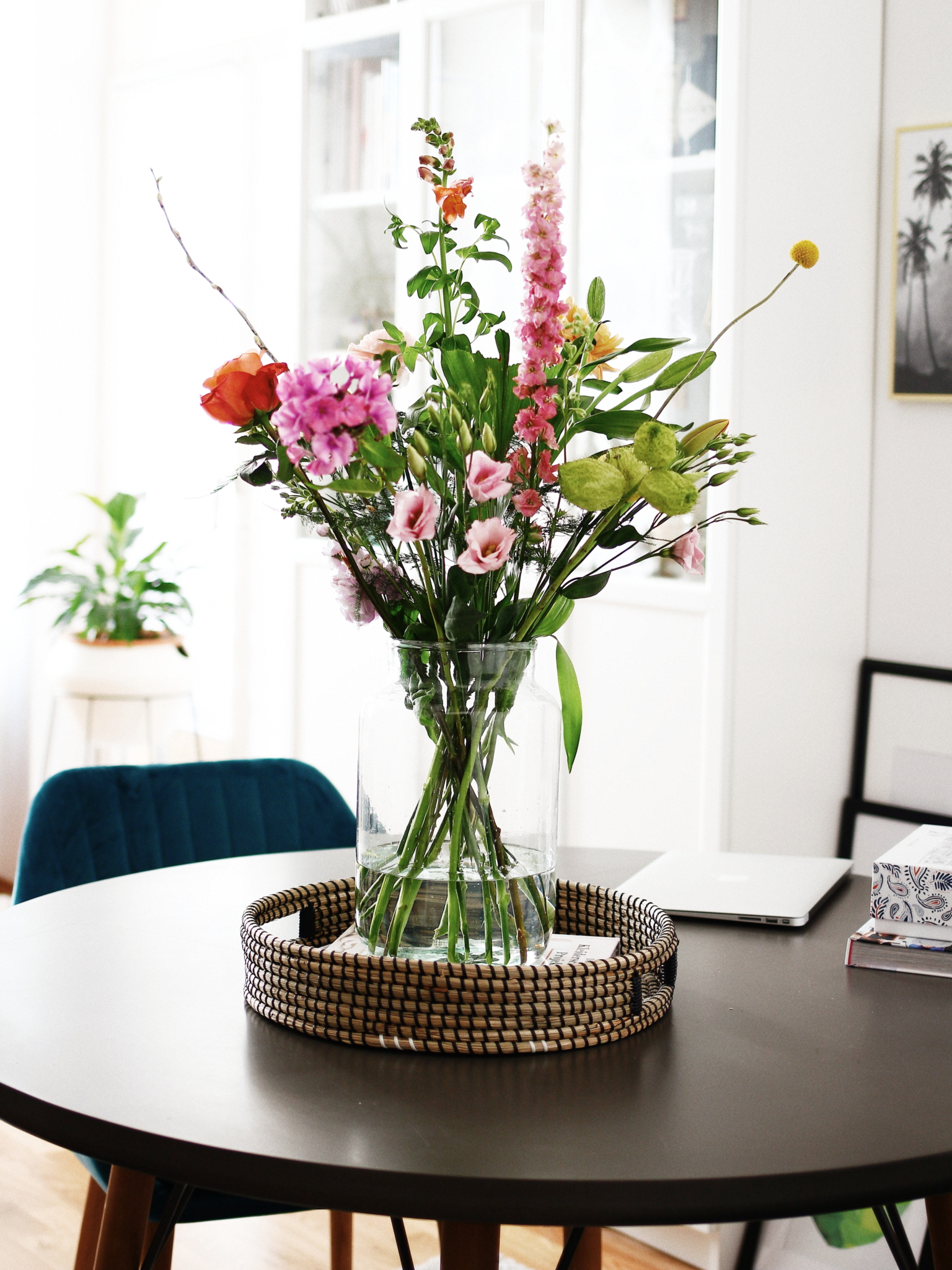 Das fertige Bouquet von bloomon - Tipps & Tricks: Blumen stillvoll in der Vase arrangieren  - Blumenstrauß selber binden