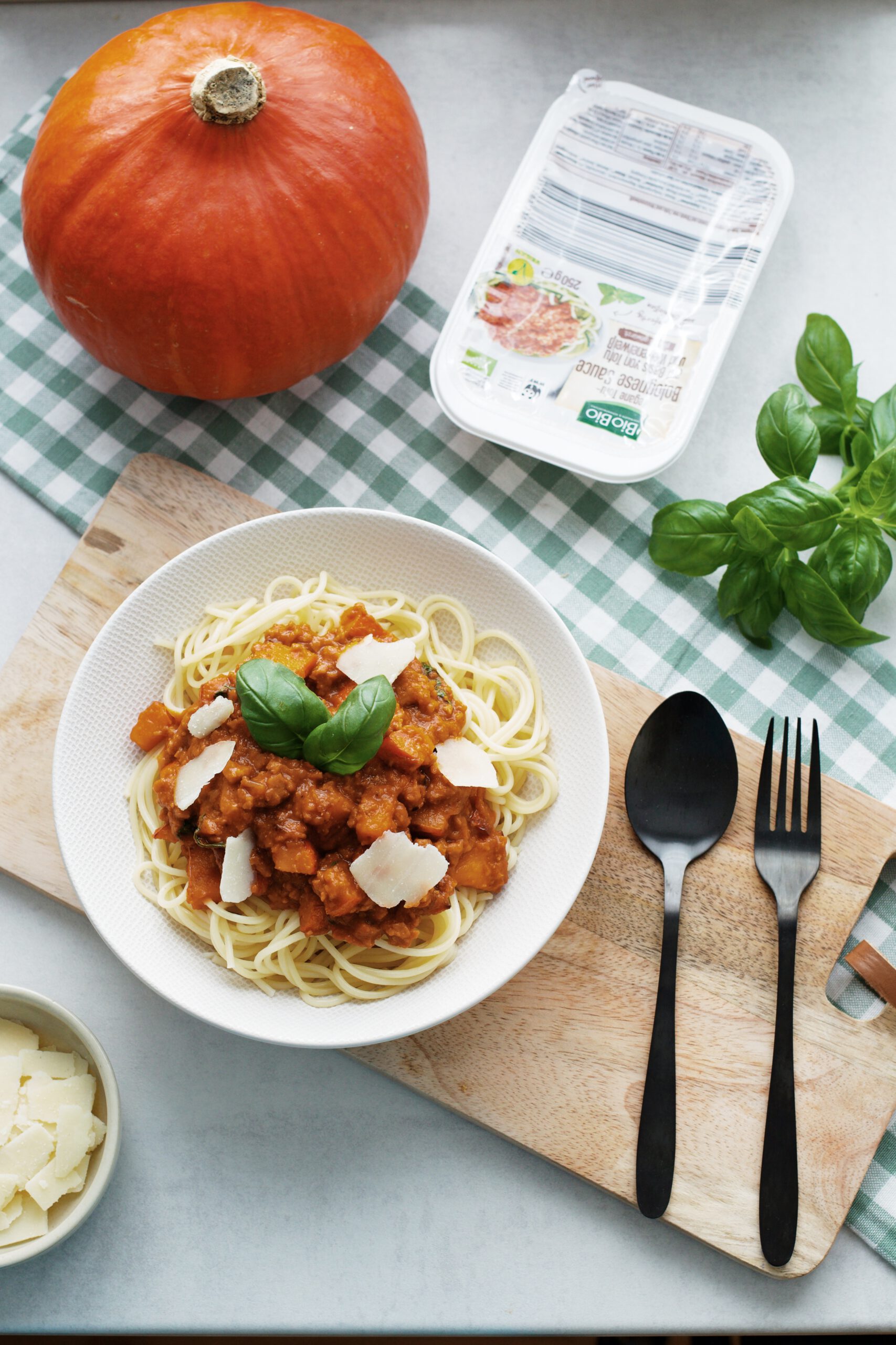 Rezept: Vegane Kürbis-Bolognese