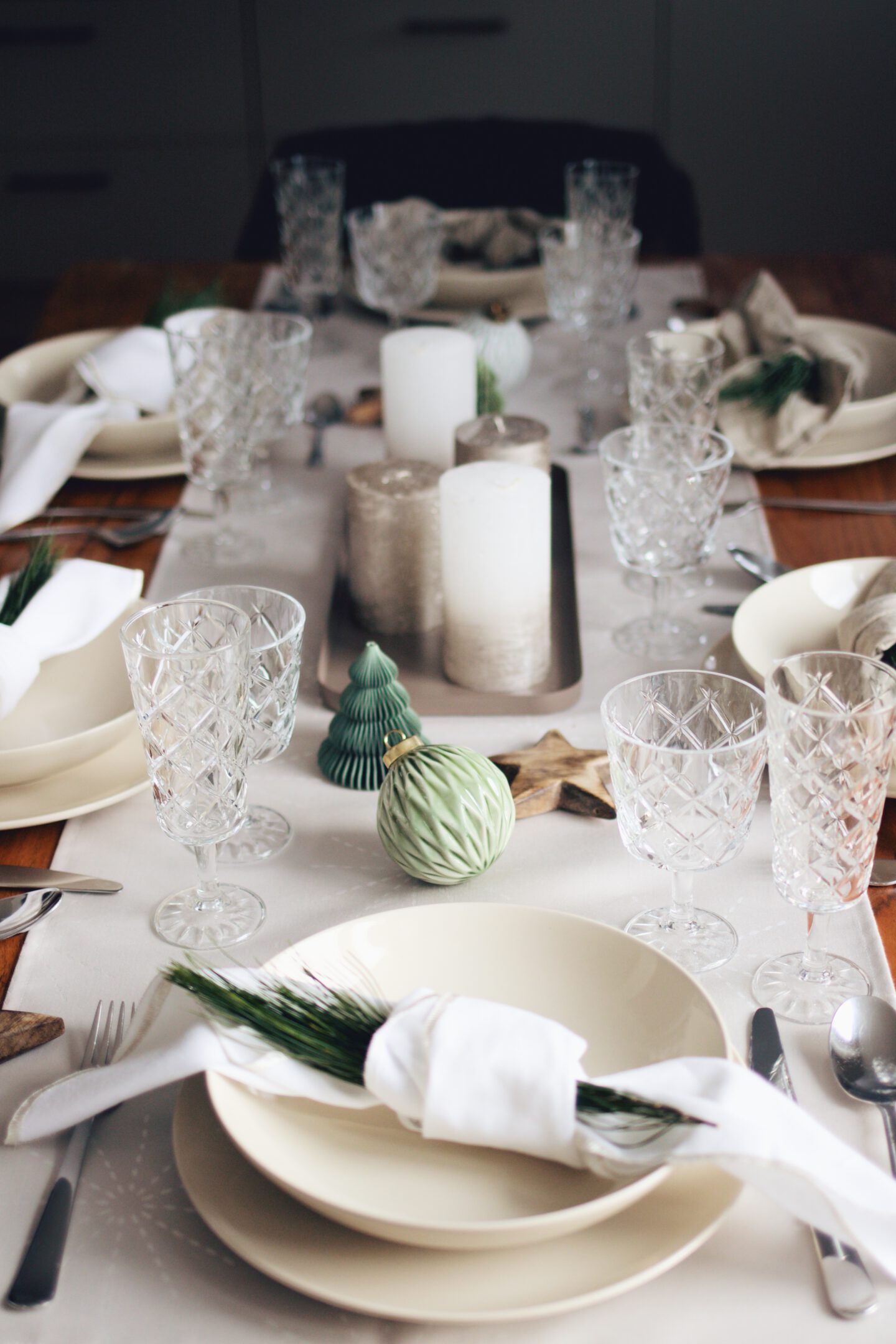 Tischdeko zu Weihnachten: Tipps für eine schöne Festtagstafel